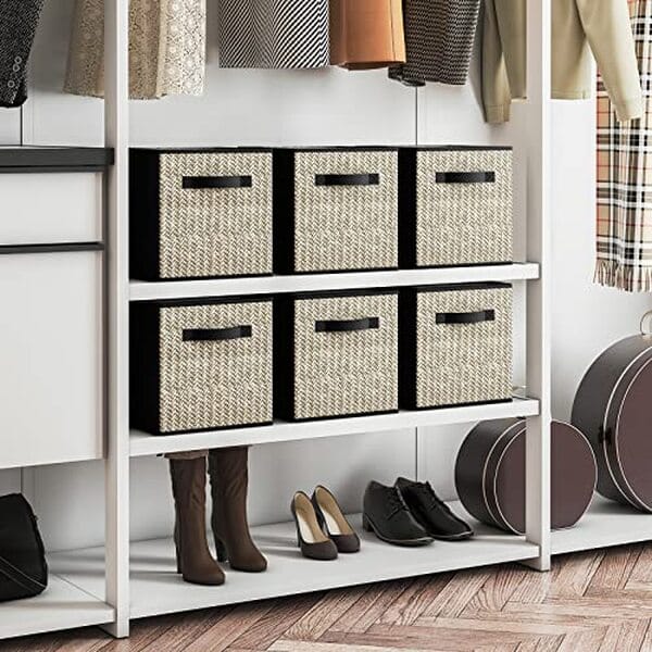 Découvrez comment les cubes de rangement Wisdom Star noirs allient simplicité et organisation pour optimiser votre espace de vie.