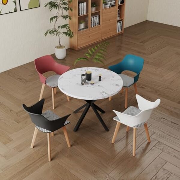 Découvrez notre test des chaises nordiques GrandCA HOME : élégance, confort et style au quotidien pour sublimer votre intérieur.