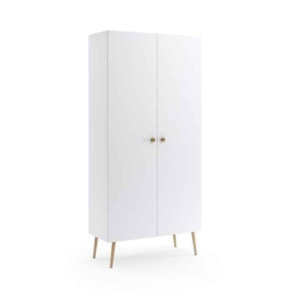 Test de l'armoire à deux portes Bettsö Ikon : rangement scandinave minimaliste