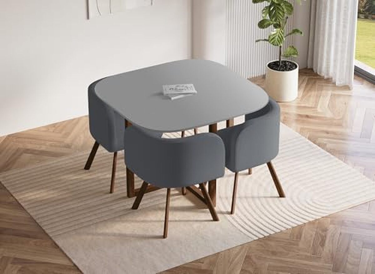 Test de l'ensemble table + 4 chaises encastrables FLEN de DecoInParis