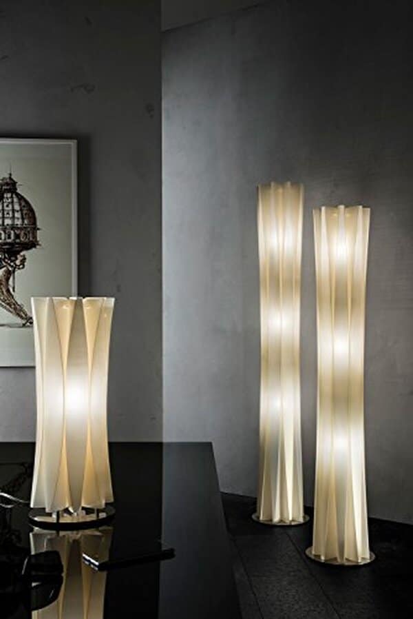 Découvrez notre avis complet sur le lampadaire slamp bach en or : design raffiné, qualité italienne et caractéristiques techniques pour éclairer votre intérieur avec style. 