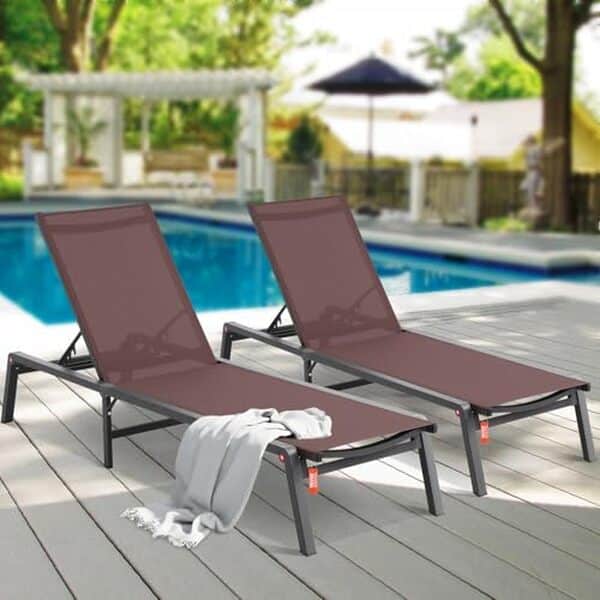 Découvrez notre test complet des chaises longues pliables VEVOR : légères, résistantes et idéales pour le jardin et la plage. Avis, caractéristiques et prix. 